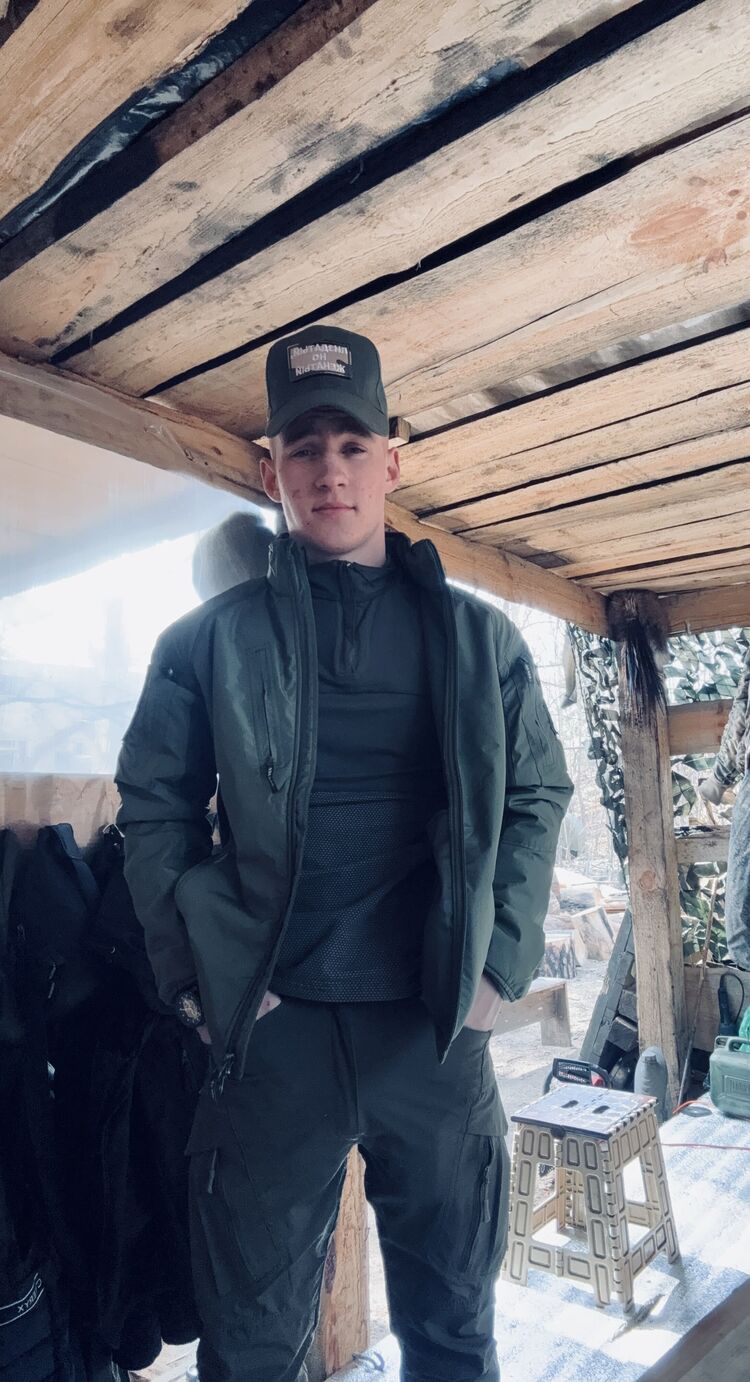  52624637  , 21 ,    --