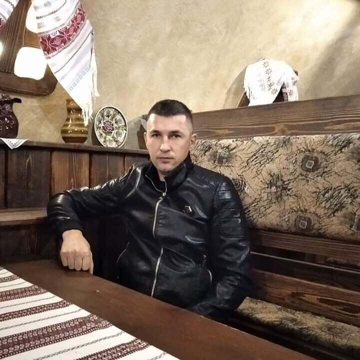  21689557  , 35 ,    