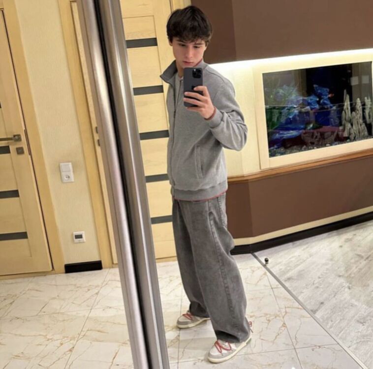 ,   , 19 ,   