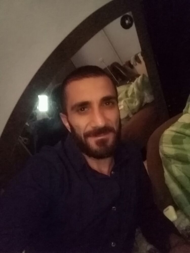  36933577  , 44 ,    