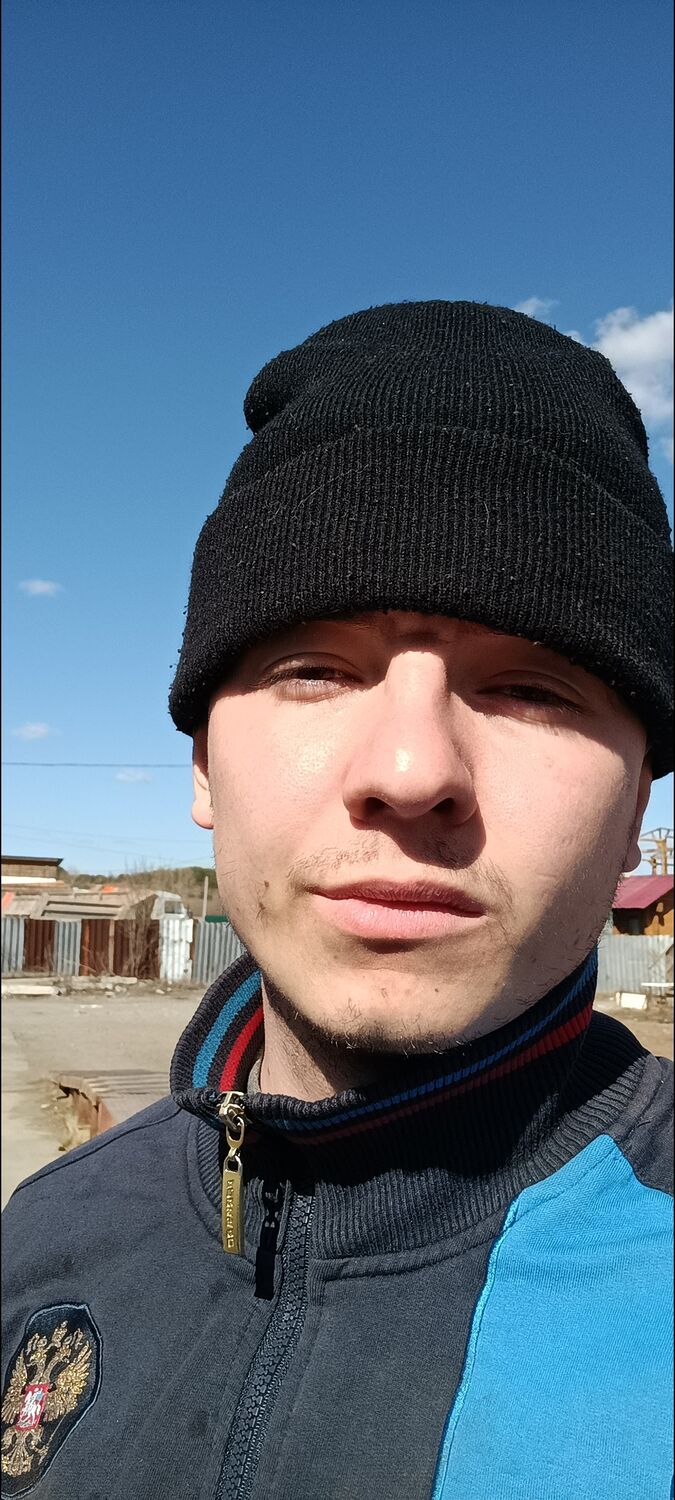  40050387  Leonid, 26 ,    
