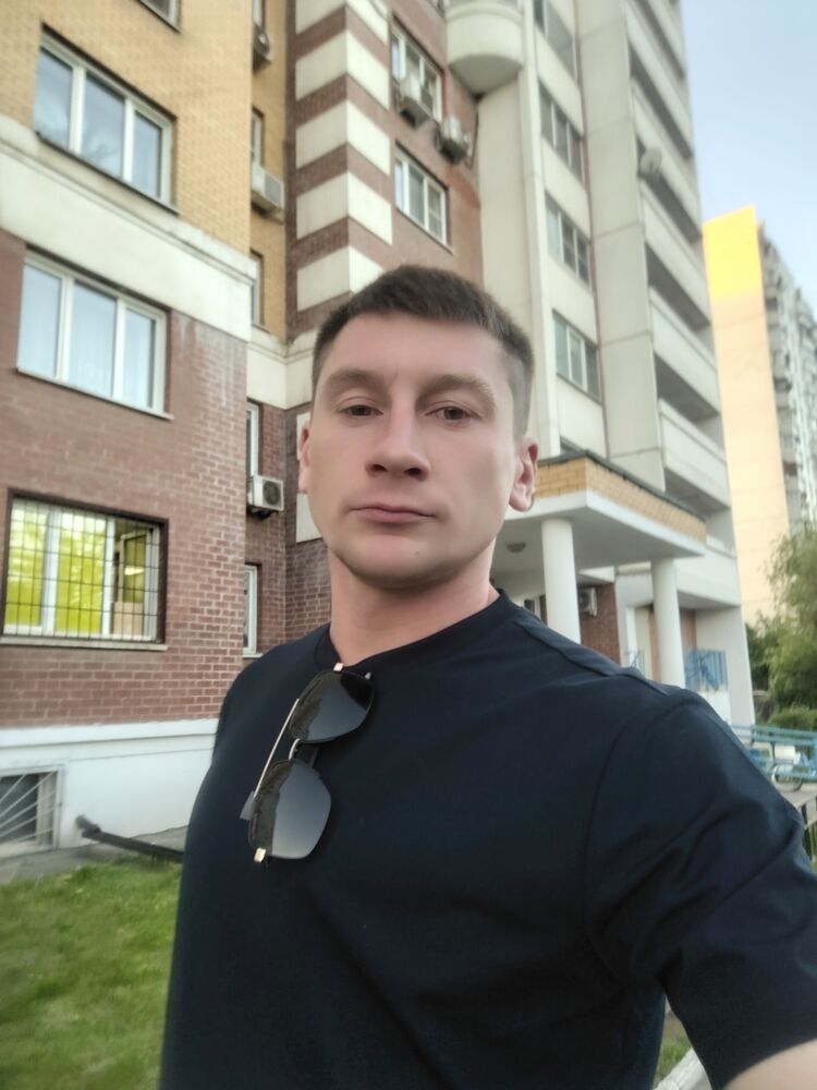  51917257  Ilya, 30 ,    