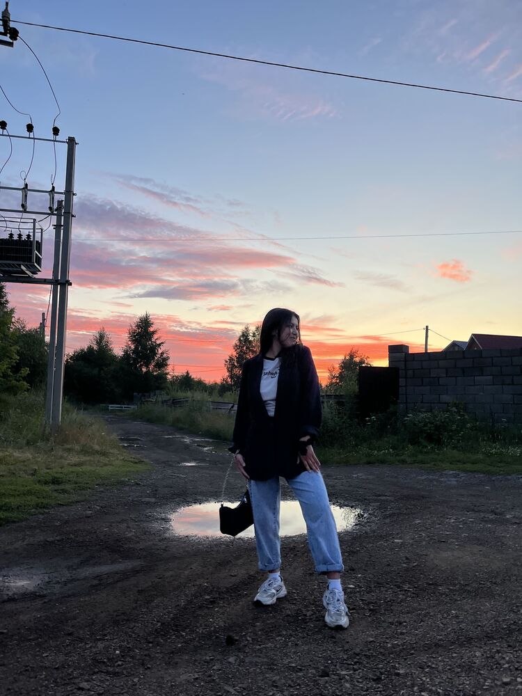  47269777  Albina, 19 ,    