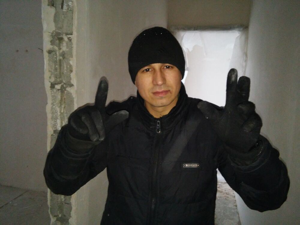  18280247  Dizayner, 44 ,    