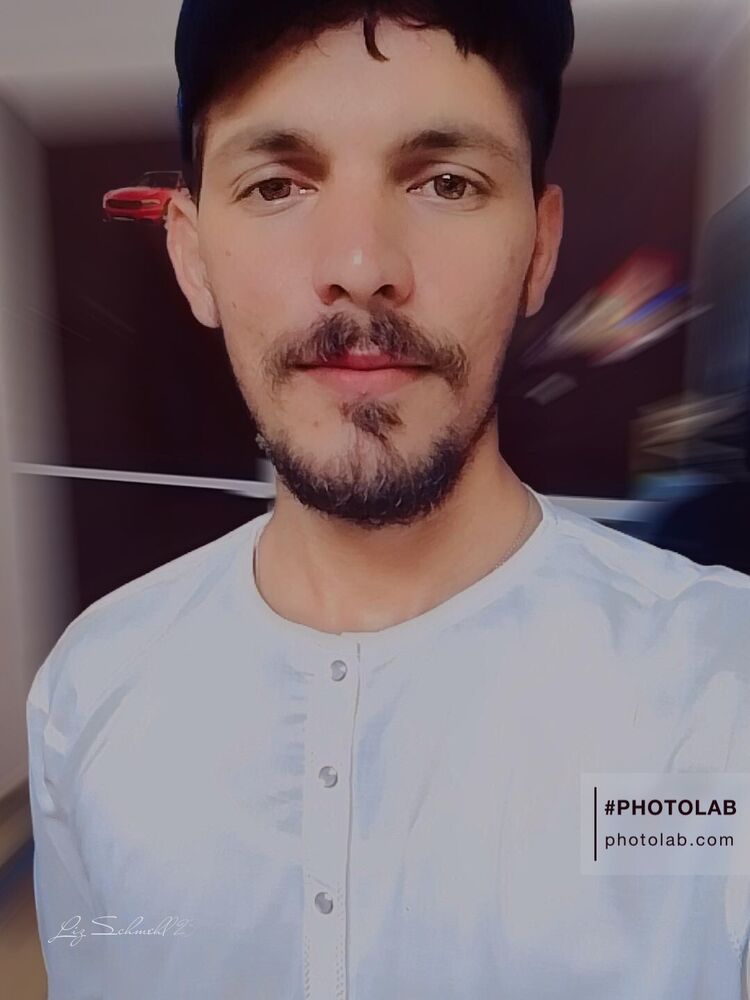  47912397  Kaleem, 26 ,    Muscat