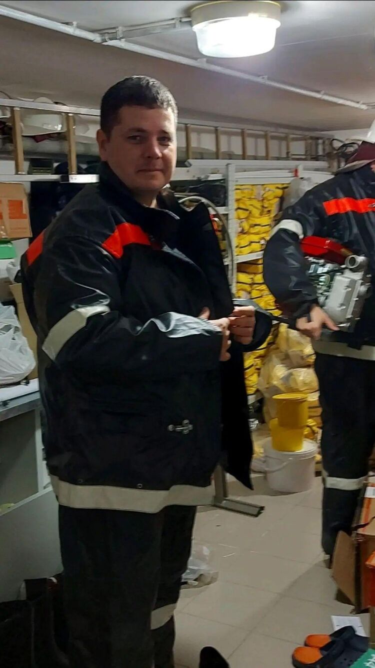 ���� 24085897 ������� ������, 37 ���, ���� ���������� � �������