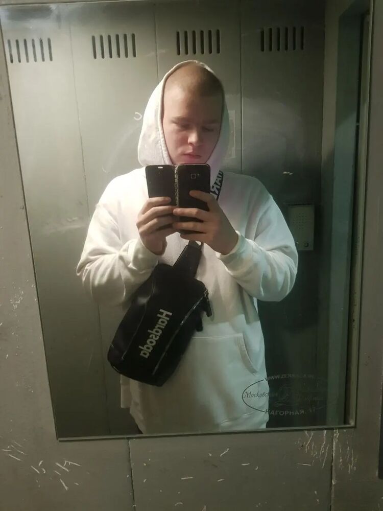  28043587  , 24 ,    