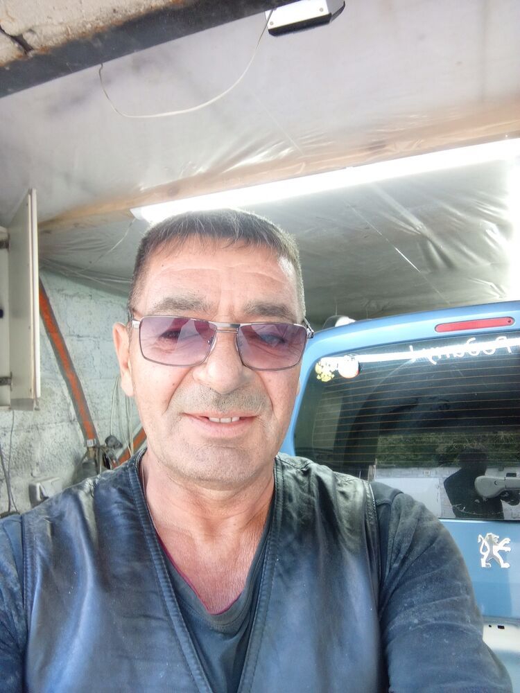  53330257  , 58 ,    