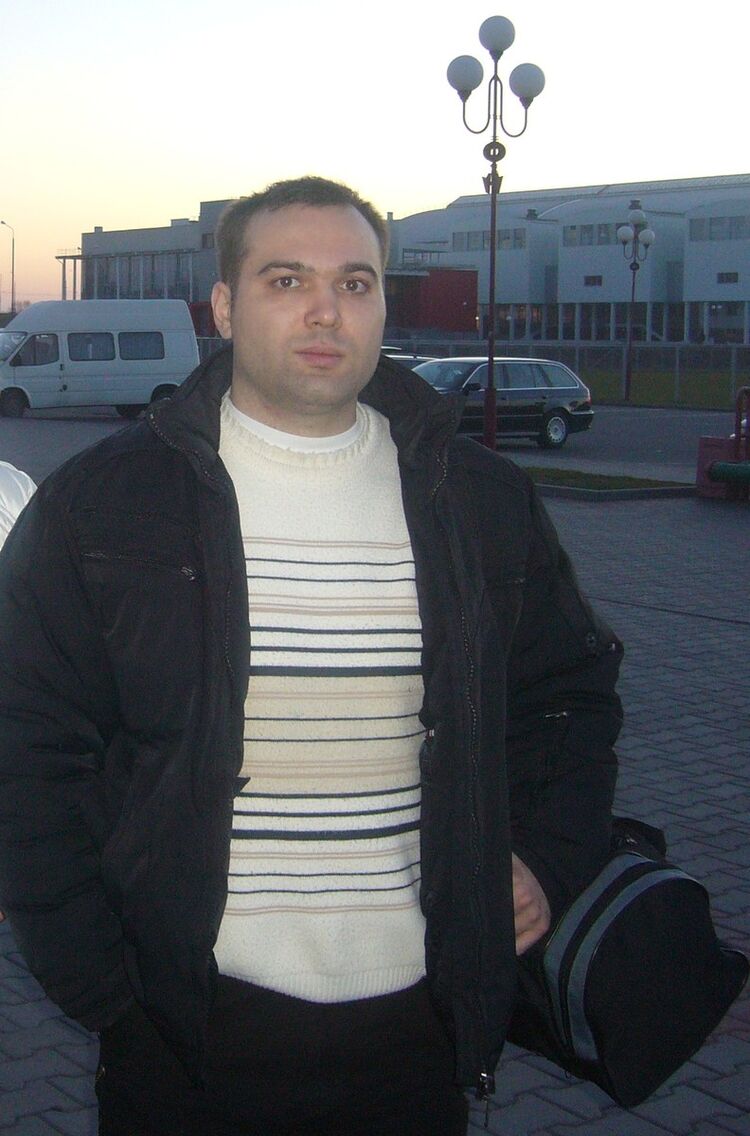  4111557  Dima, 45 ,    