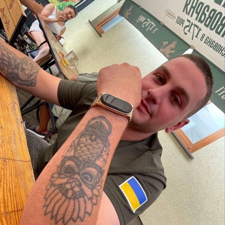  41107367  , 27 ,    