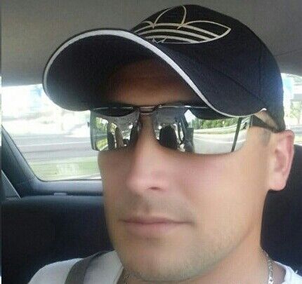  ,   ARTEM, 41 ,   