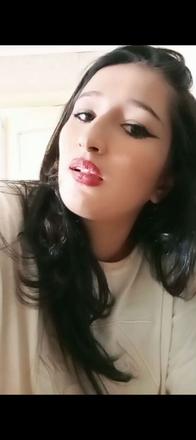  46843507  Viktoria, 26 ,    