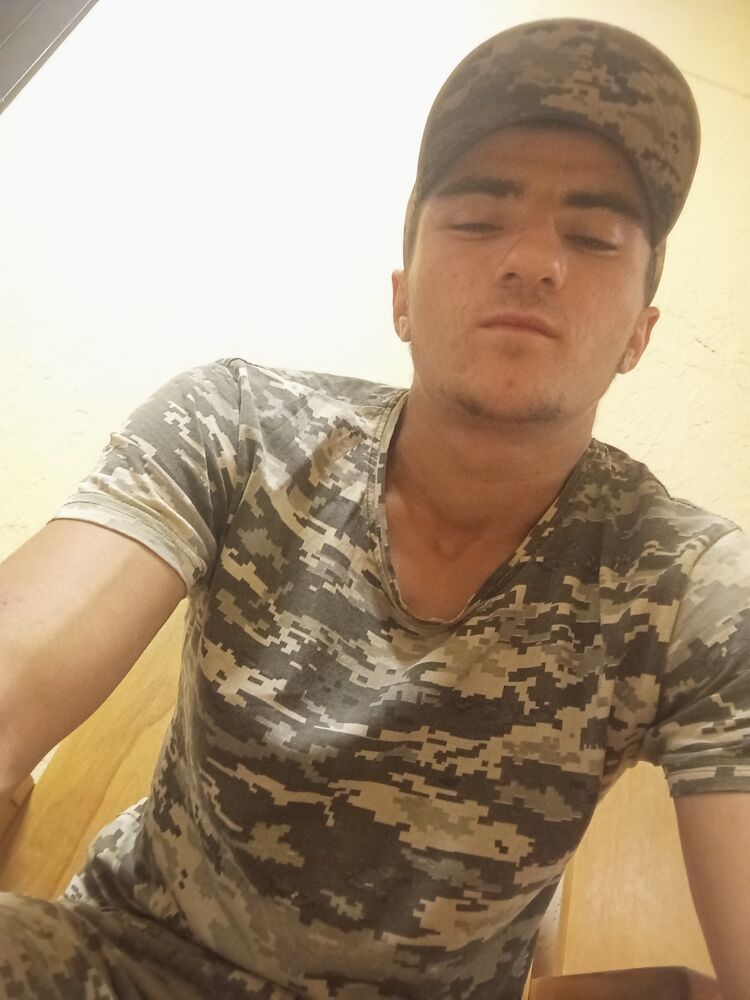  45883557  , 22 ,     