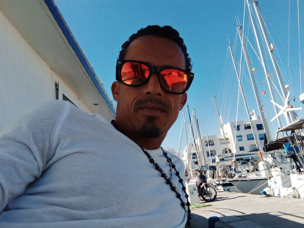  ,   Gailene, 40 ,   ,   , c 