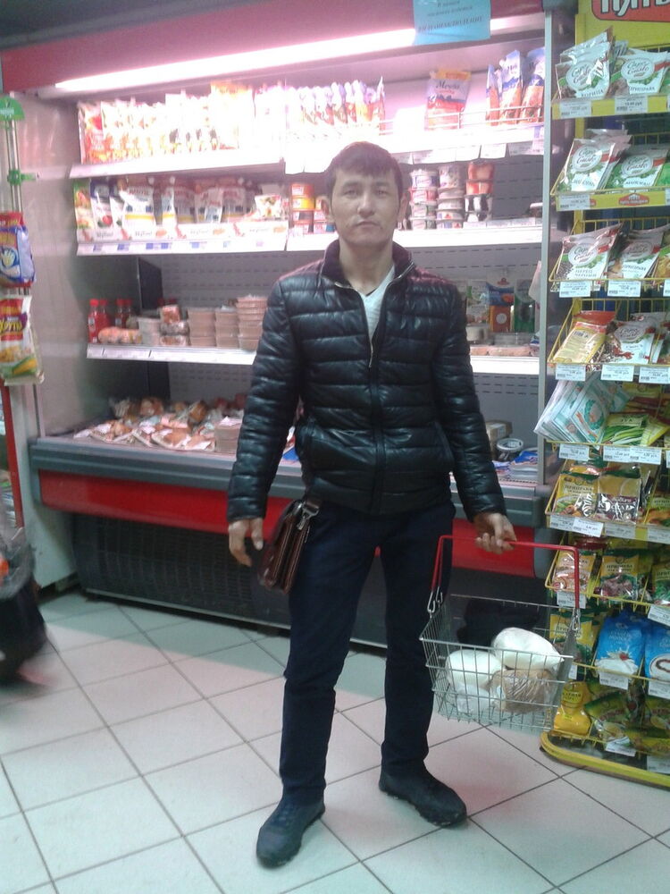  8598677  Murolimjon, 30 ,    