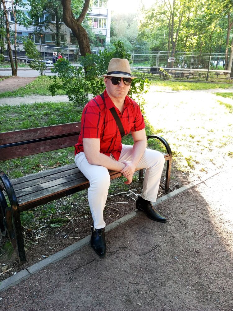  49939777  VASILY, 40 ,    -