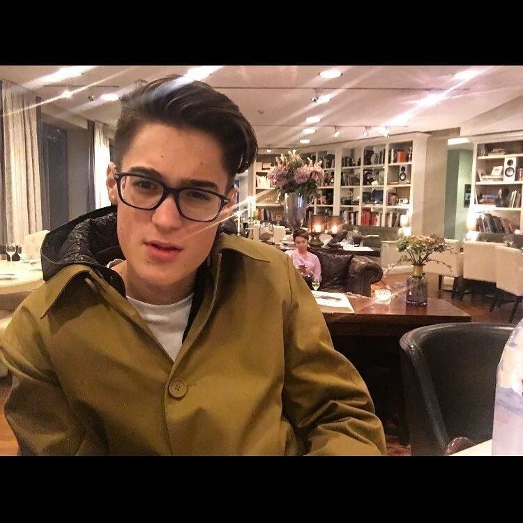 ���� 18942107 ����� �������, 24 ����, ���� ���������� � ������