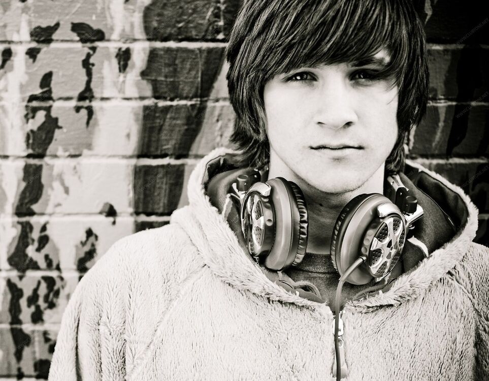  5056547  Alisher, 38 ,    