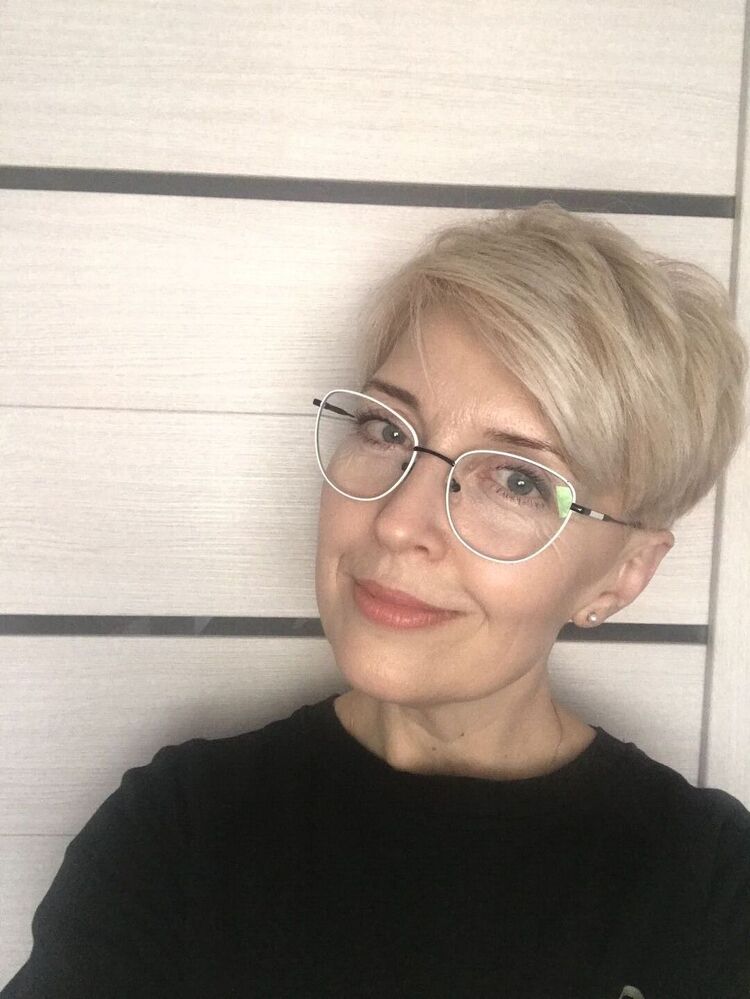  51194197  Olga, 52 ,    