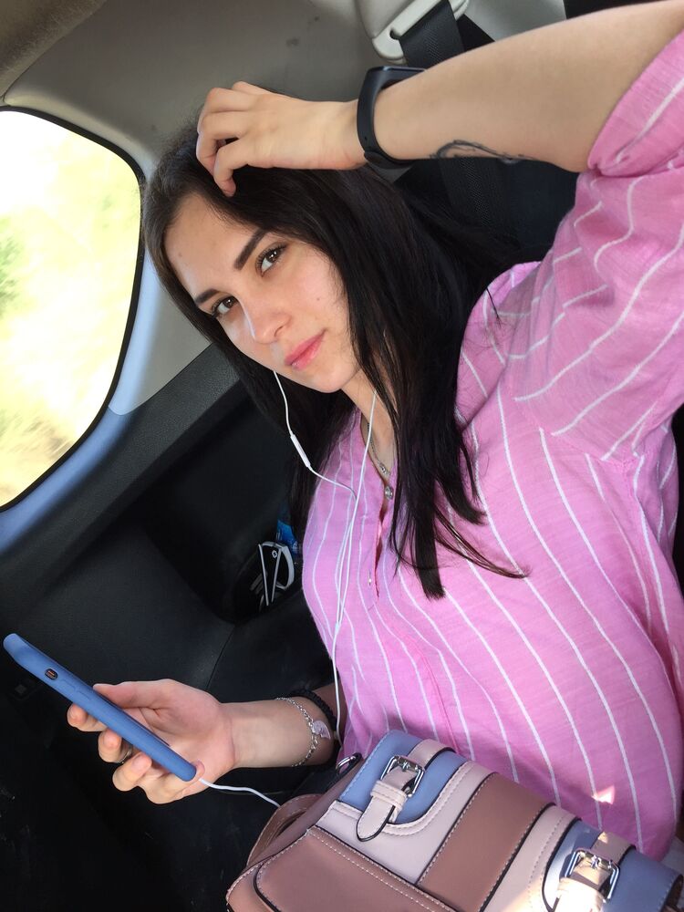 34896097  Anya, 2 ,    