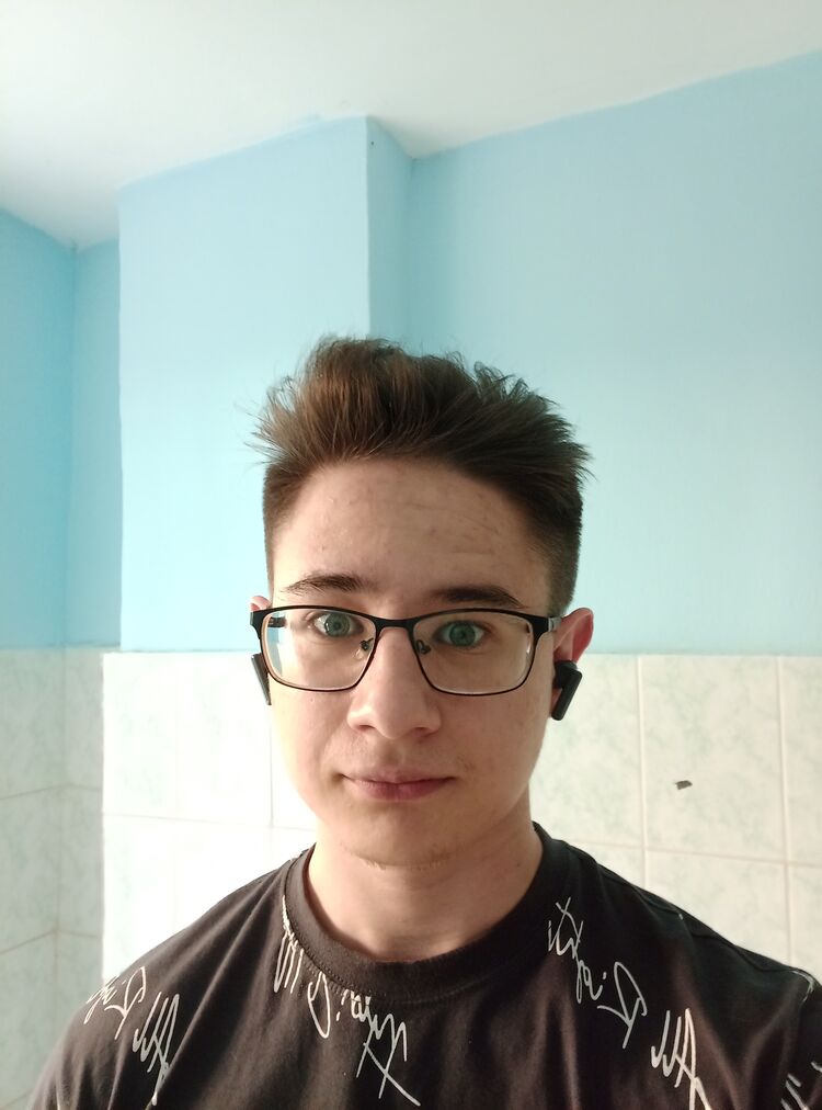  44580617  , 22 ,    