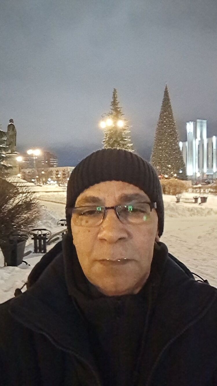  ,   Hamouda, 49 ,  