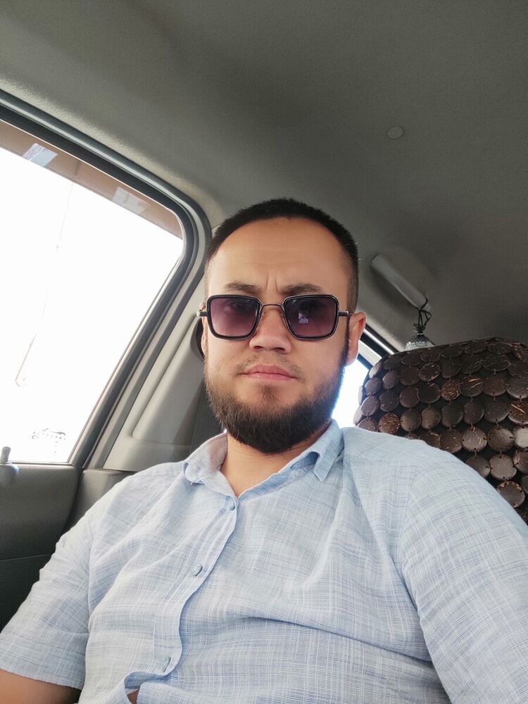  ,   Ruslan, 40 ,   ,   , c 
