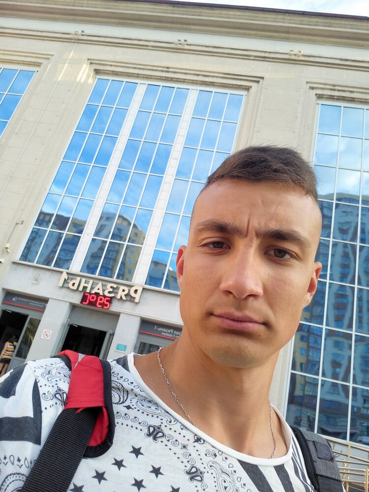  28556647  , 23 ,    