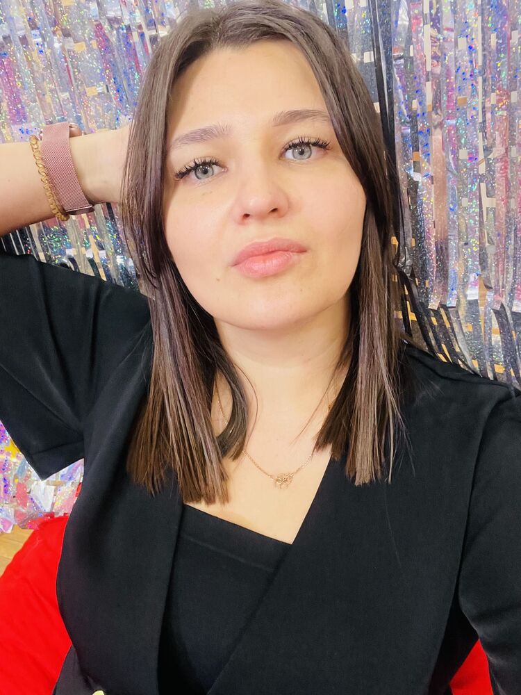  ,   Daria, 34 ,   ,   