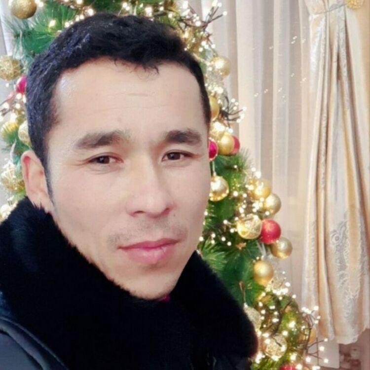  21085577  Zarif, 41 ,    