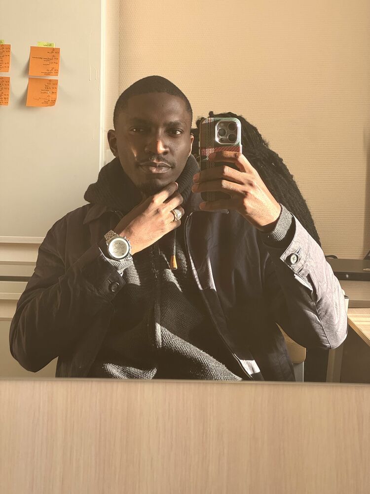  ,   Michel, 24 ,   ,   