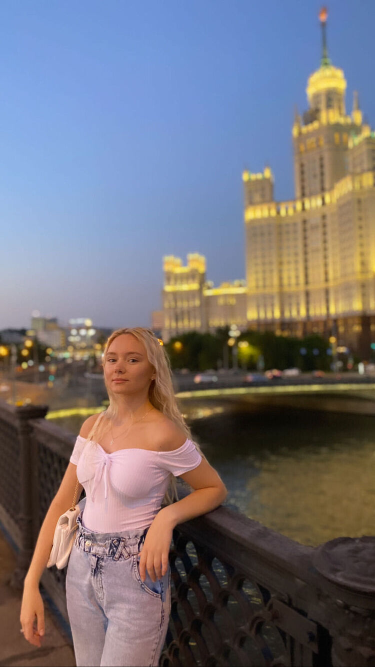  -,   , 27 ,   