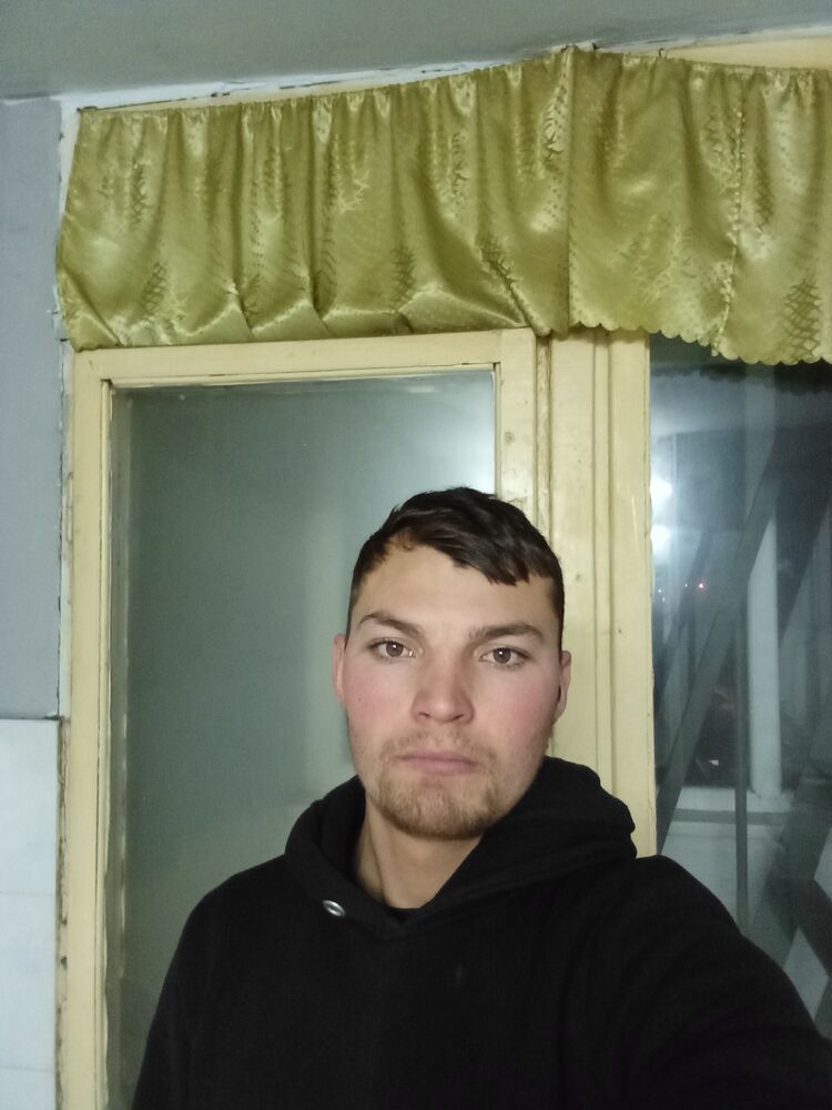  ,   Alexandru, 22 ,   ,   