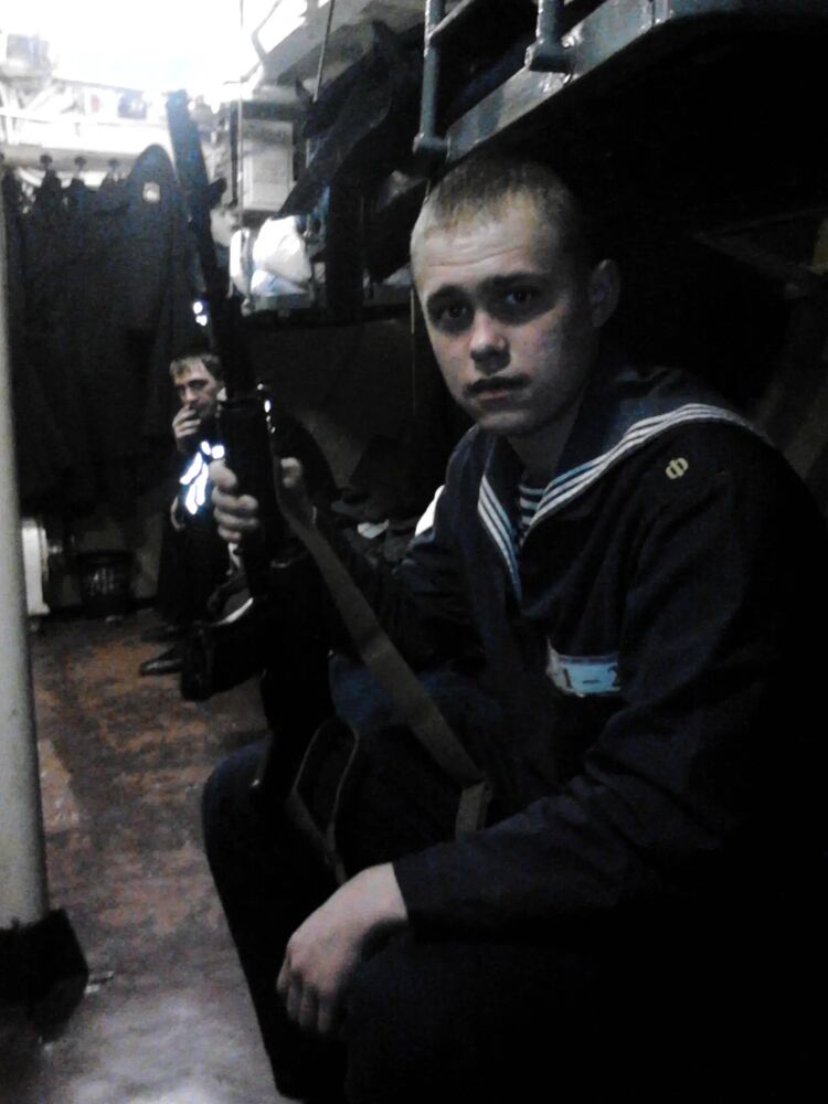  --,   Zhenya, 32 ,   ,   , c , 
