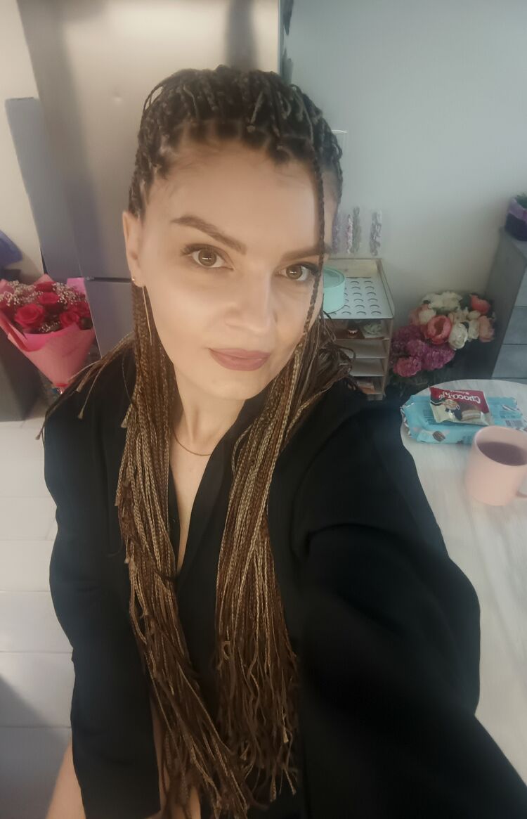  51960087  Viktoria, 36 ,    