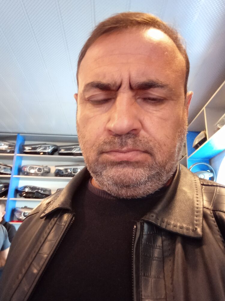  53699287  Zaur, 49 ,    