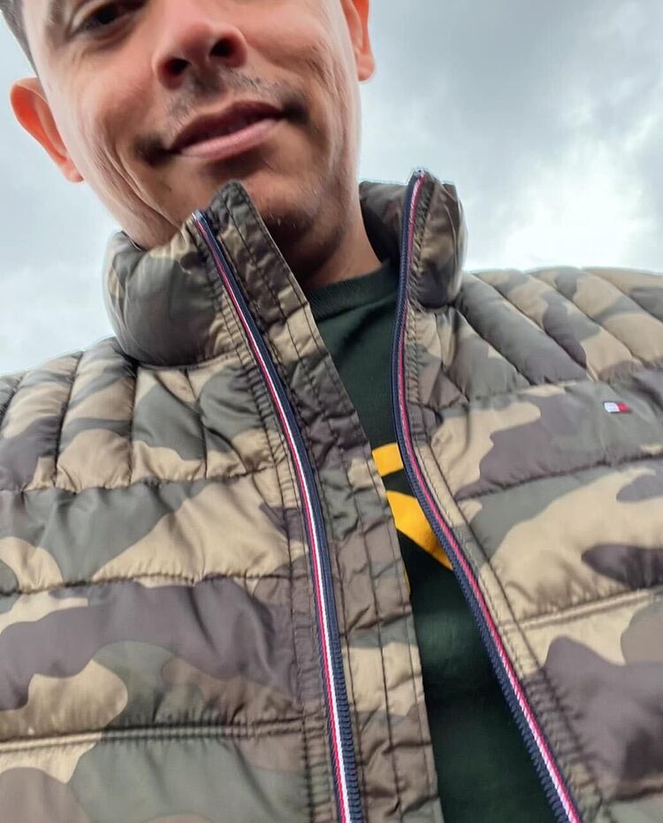  --,   Diego, 38 ,   ,   