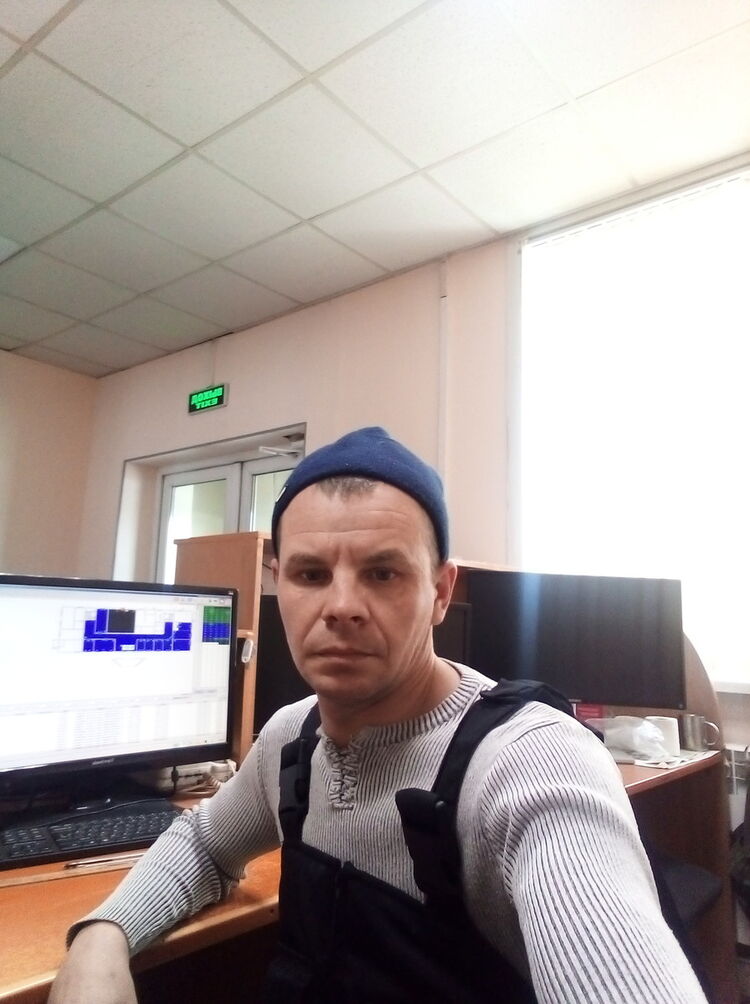  18769517  , 42 ,    -