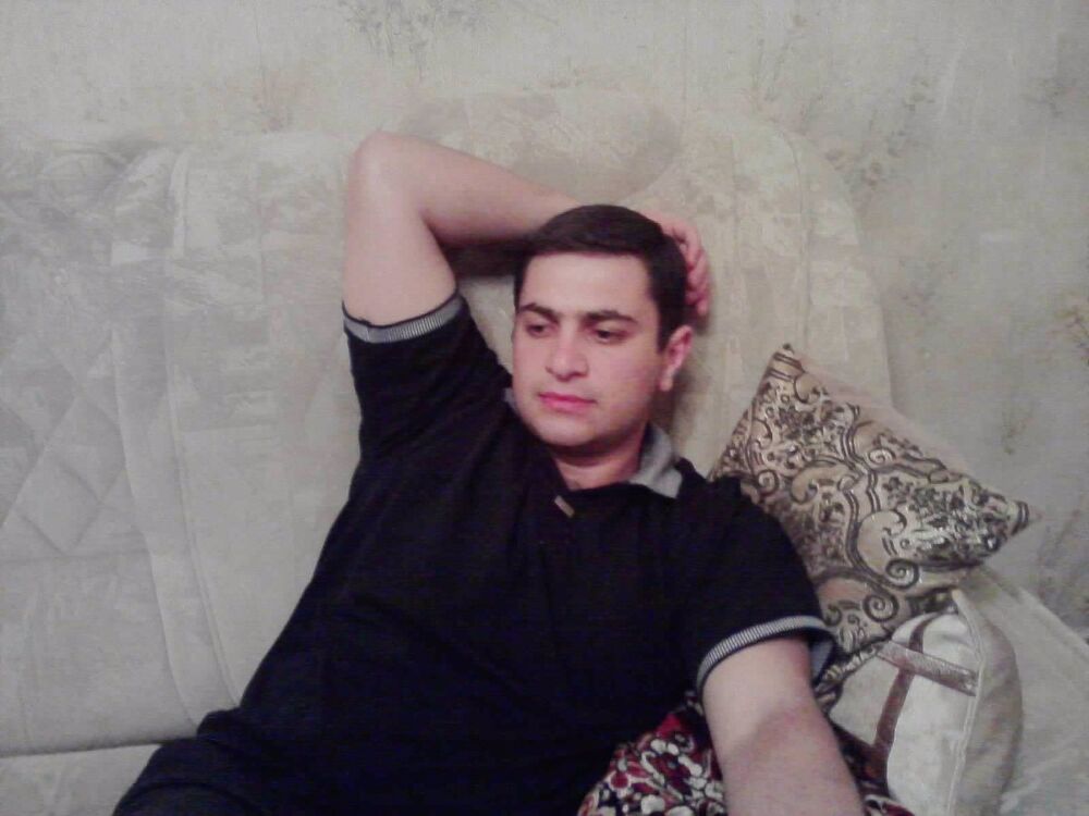  ,   Arman, 40 ,   ,   , c 