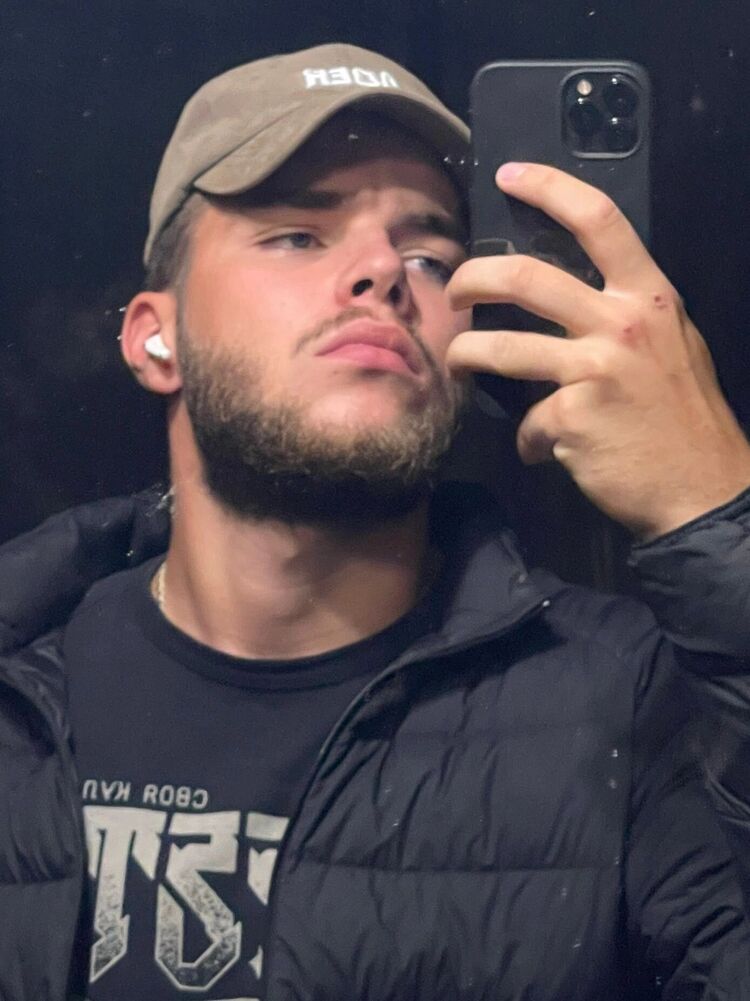 ���� 33141527 ����� ������, 22 ����, ���� ���������� � �����-����������