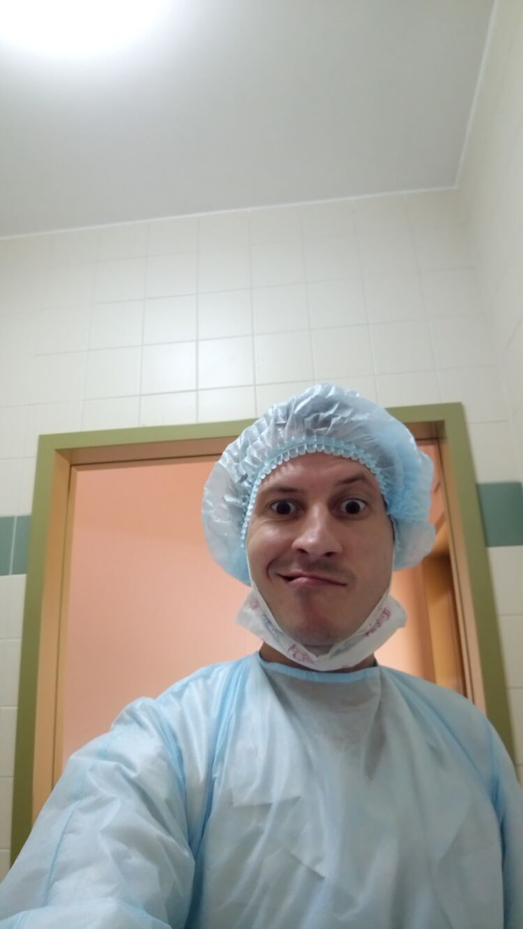  27672567  Alejandro, 42 ,    