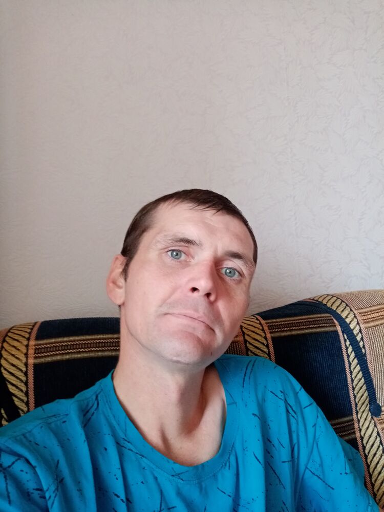  ,   Pavel, 38 ,   ,   , 