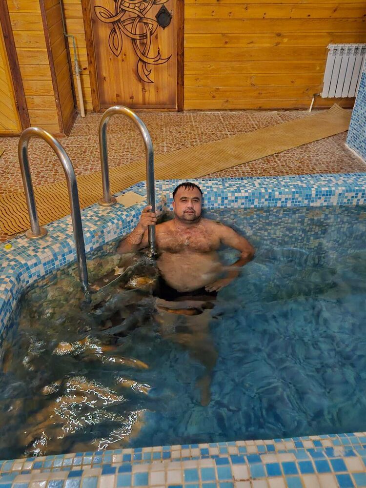  46961097  FARHAD, 34 ,    