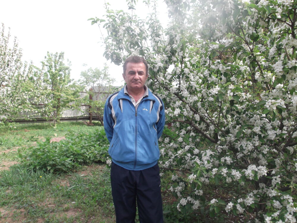  23924607  Vartan, 50 ,     