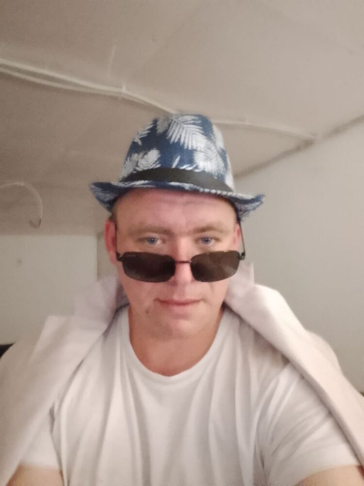  53281807  , 38 ,    