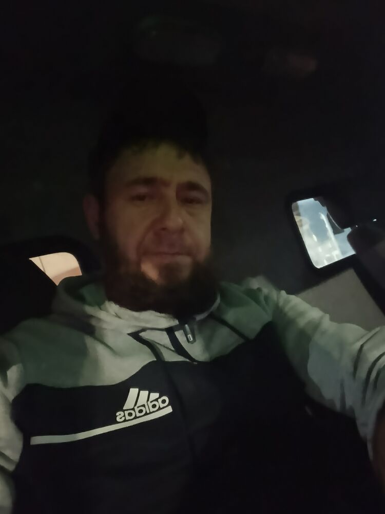  52963667  , 32 ,    