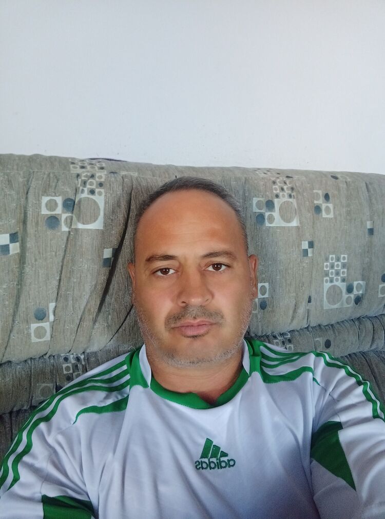  46855357  , 44 ,    