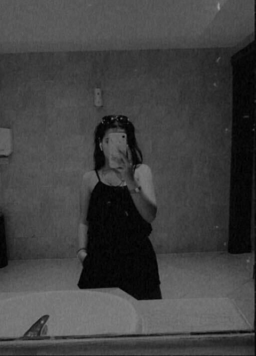  ,   Polli, 22 ,   ,   