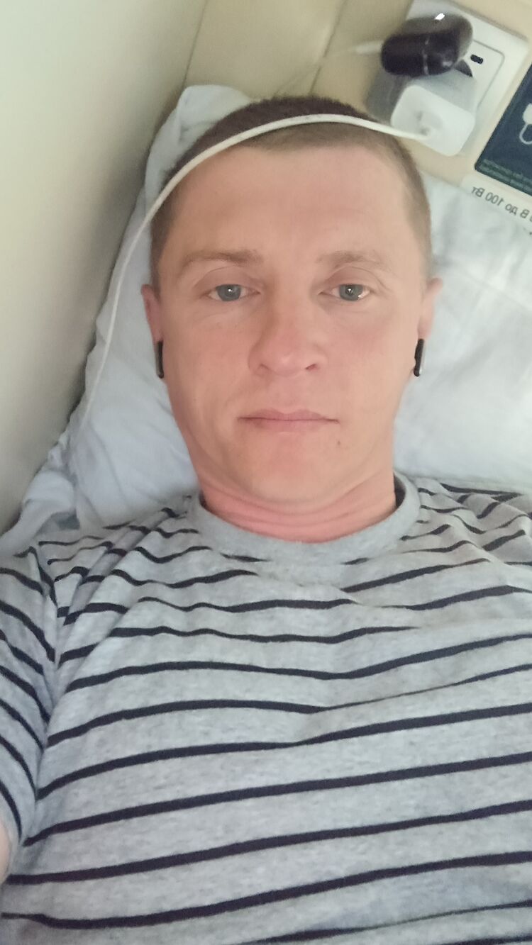  ,   Victor, 42 ,     , c 