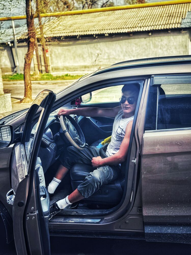  ,   Gaziz, 18 ,   ,   